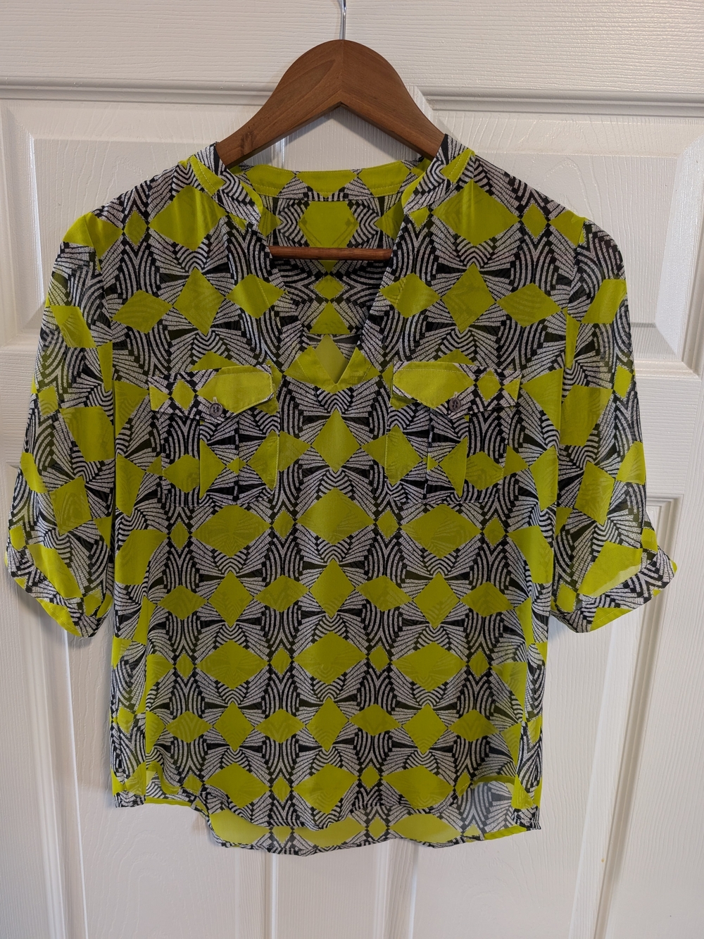 Bright Green Geometric Print Short Sleeve Blouse - Picture 2 of 3